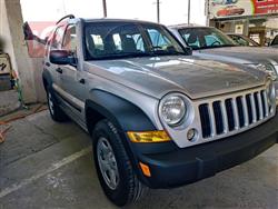 جیپ لیبێرتی